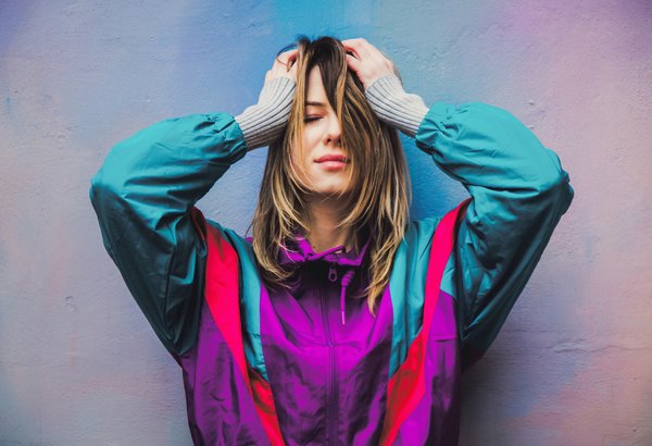 What's the Best Strategy for Wearing Heeled Ankle Boots with Midi Skirts?