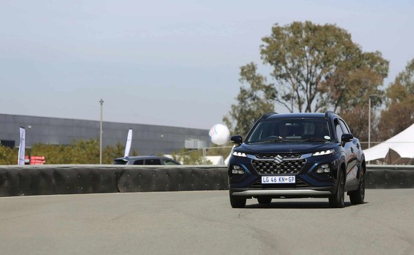 What Are the Best Performance Tuning Strategies for a V8-Powered Ford Raptor?