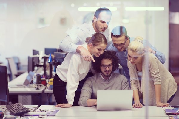 What Are the Key Factors for Success in the UK Homemade Gourmet Pet Food Market?